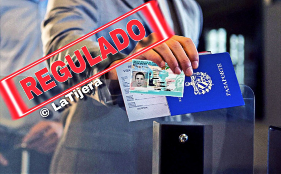 el oscuro control del régimen que amenaza su residencia en EE.UU.