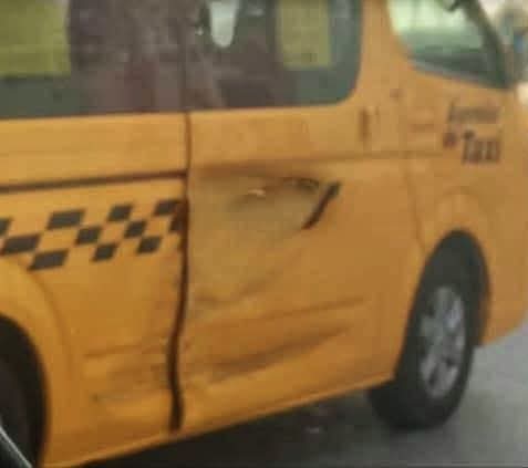 ¡Un Microbús en la Habana Vuelve a Impactar, Pero ¿Qué Hacer Sin Teléfono? ¡La Seguridad de los Pasajeros en Juego!