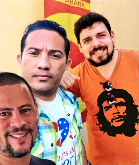 ¿Descontento genuino o un teatro político? Lo que los defensores del castrismo en Cuba no quieren que sepas.